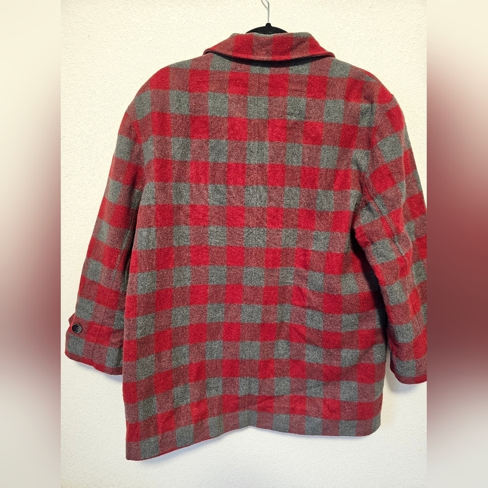 J. Crew Vintage Red and Gray Plaid Wool Blend Coat Women's Size Medium *Smell - Picture 4 of 8